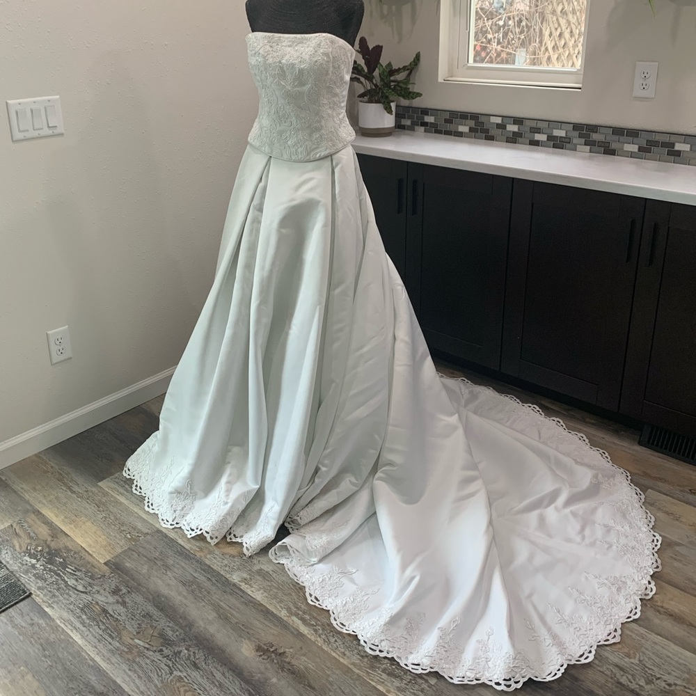 🚫SOLD🚫Exceptional Two Piece Wedding Gown Dress Bridal Gown 14